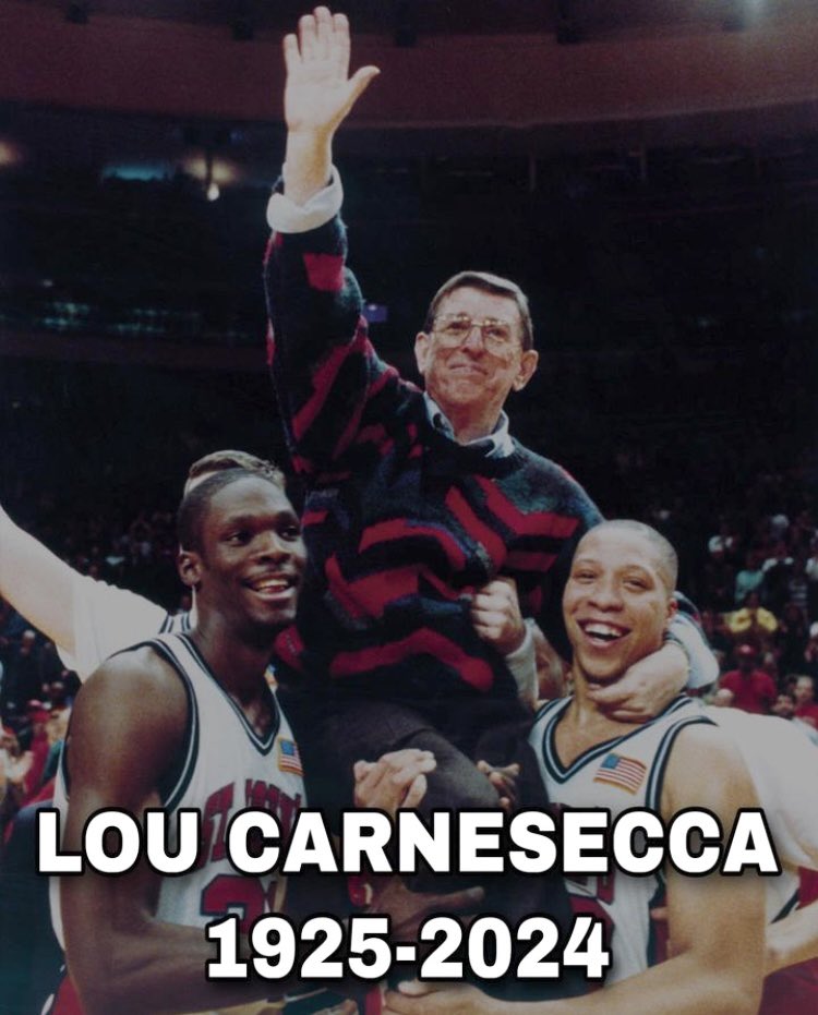 styles321's tweet image. RIP to a legend! 😢🙏🏾🏀🏀 #LouCarnesecca #StJohns