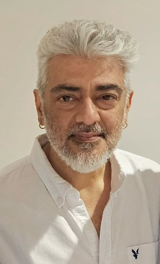 AKFansCampaign's tweet photo. Chief Of Thala #AjithKumar Sir Latest Picture 🥰💥

HANDSOME HUNK AK's 😍#VidaaMuyarchi #GoodBadUgly https://t.co/gkW3tsk2dN