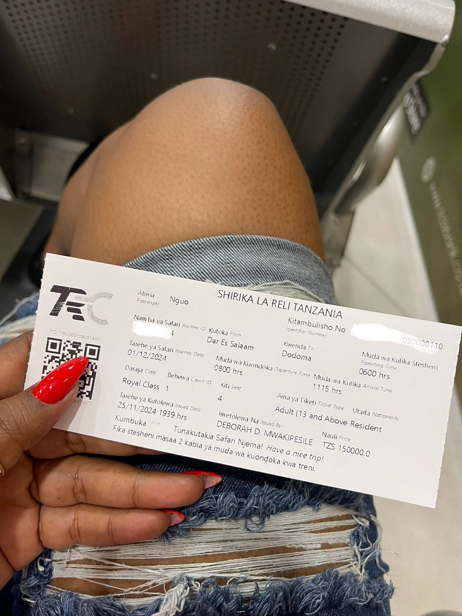 GraceNguo's tweet photo. Sijawahi panda SGR. Asante kwa mteja wangu kunitoa ushamba😊 https://t.co/0i6bPURfi5