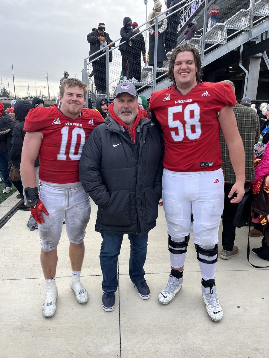 A hard fought win for the Vikings against a tough opponent 21-17.  Big thanks to former <a href="/Ahsfootball_/">Assumption Football</a> Coach <a href="/Wadekin06936605/">Wade King</a> for showing up to watch former players <a href="/Argo42Argo/">John Argo</a> and <a href="/NateTimmons2/">Nate Timmons</a>. Good luck in the quarter finals!  <a href="/GVVikingFB/">Grand View Football</a>