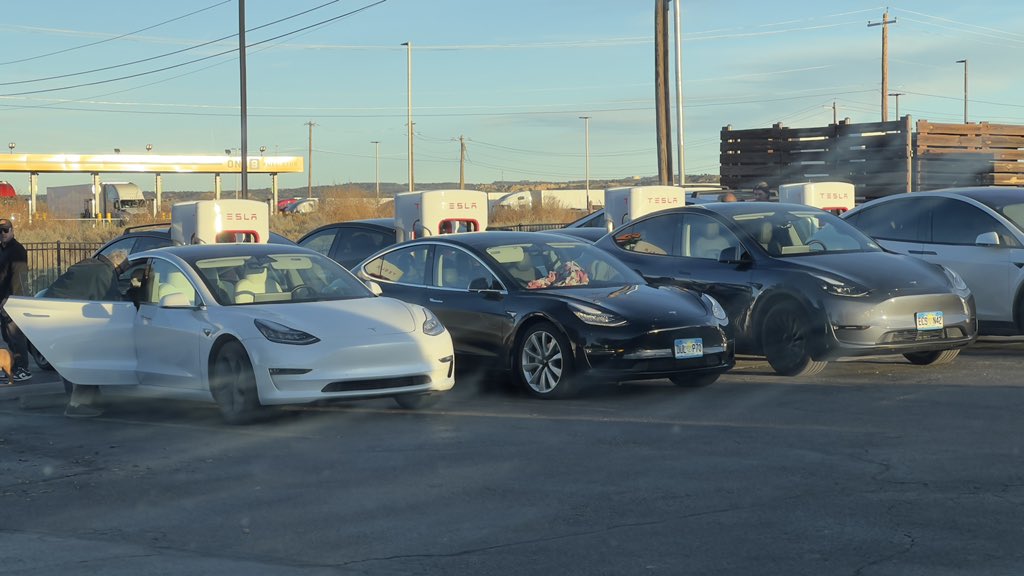 Gallup, New Mexico Supercharger.  In the 5 years I’ve owned a Tesla this is the only charger I’ve ever had to wait- 50 minute wait tonight.  7 of 8 chargers working.  <a href="/elonmusk/">Elon Musk</a> can you add chargers?  #Teslafail #WTAF