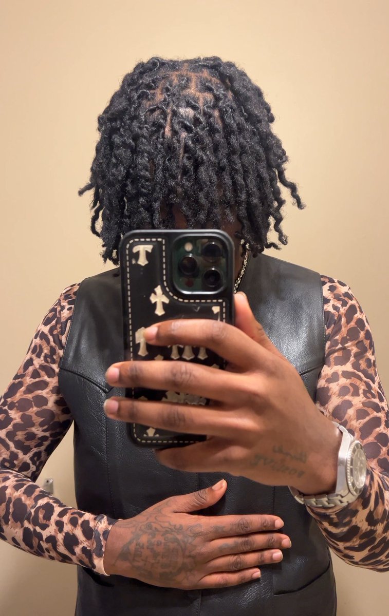 finallypaiddd's tweet photo. twist out flow #sippain https://t.co/A94kDC8oCV