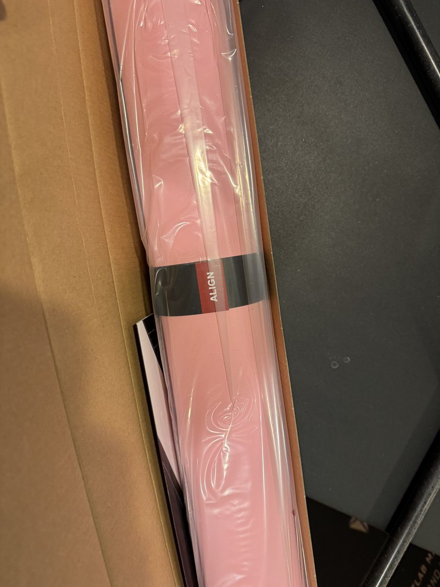 towelthetank's tweet photo. Got @Lulaboojenkins her Christmas gift early! Magnus Pro XL is the best desk hands down I have ever owned. If you all want a chance to win this extra @secretlabchairs Pink Magpad like and retweet this post! https://t.co/JFA3Pdklob