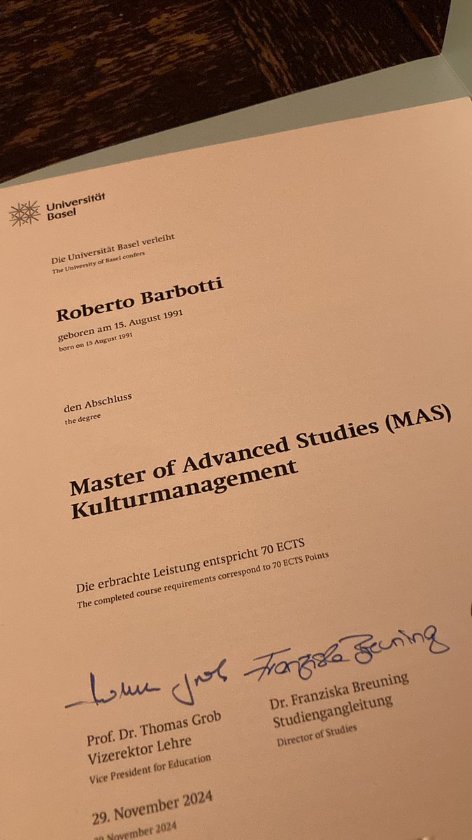 Und endlich hab ich den MAS in der Hand. Einfach nur stolz, dankbar und glücklich!