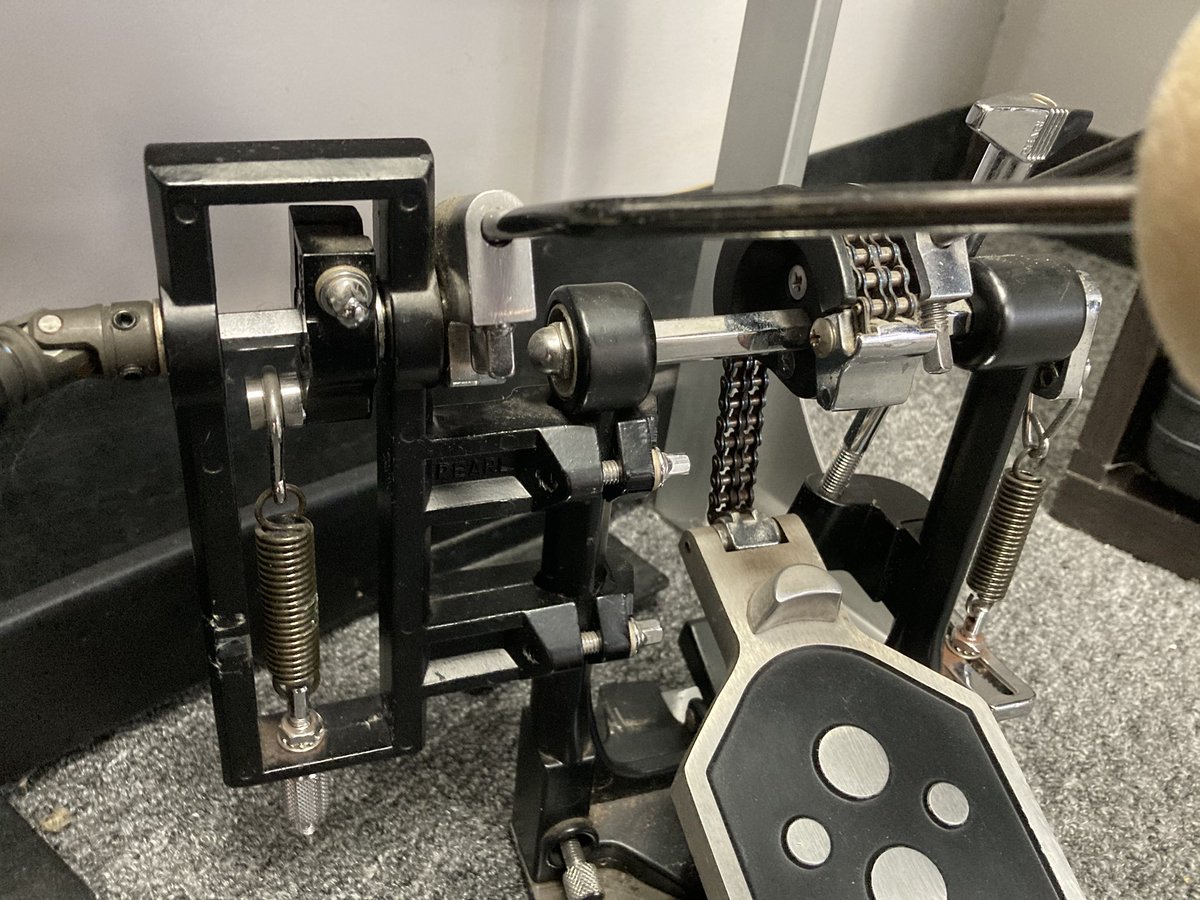 RhythmTraders's tweet image. And Oldie but a Goodie!

Vintage Pearl Double Kick Pedal

Similar to the 800 series 

W/expansion kit

Plays like new!

$200