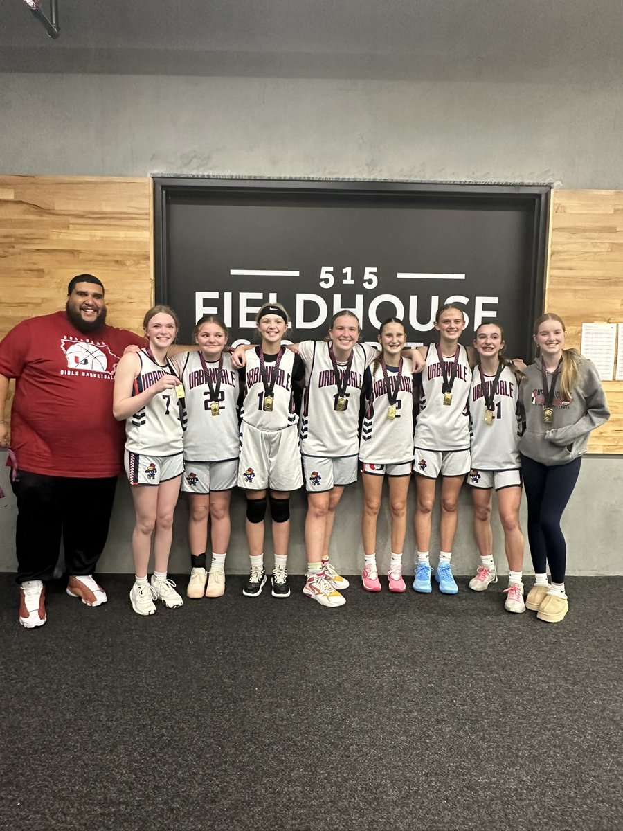 J-Hawk Girls Basketball tweet media