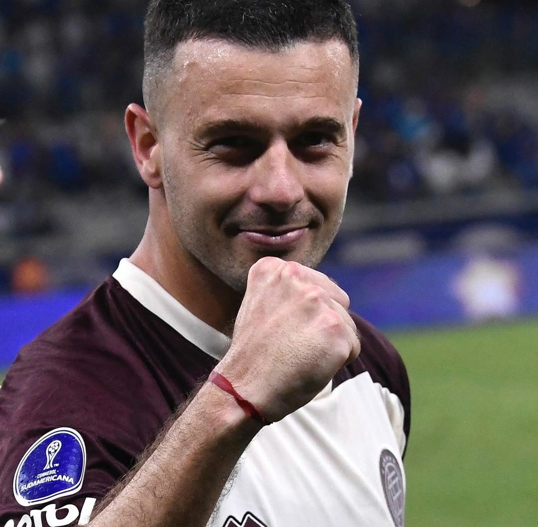 Lanusnt's tweet photo. Simplemente Ramiro Carrera 😉🇱🇻 https://t.co/Elz9pymyeA