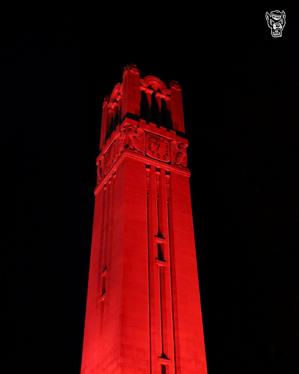 PackAthletics's tweet image. LIGHT IT RED 🐺🚨