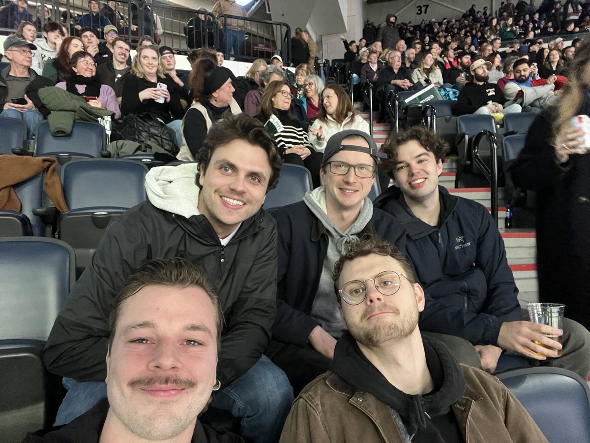 scottp97's tweet photo. #GoMooseGo https://t.co/9YRGDIfsFq
