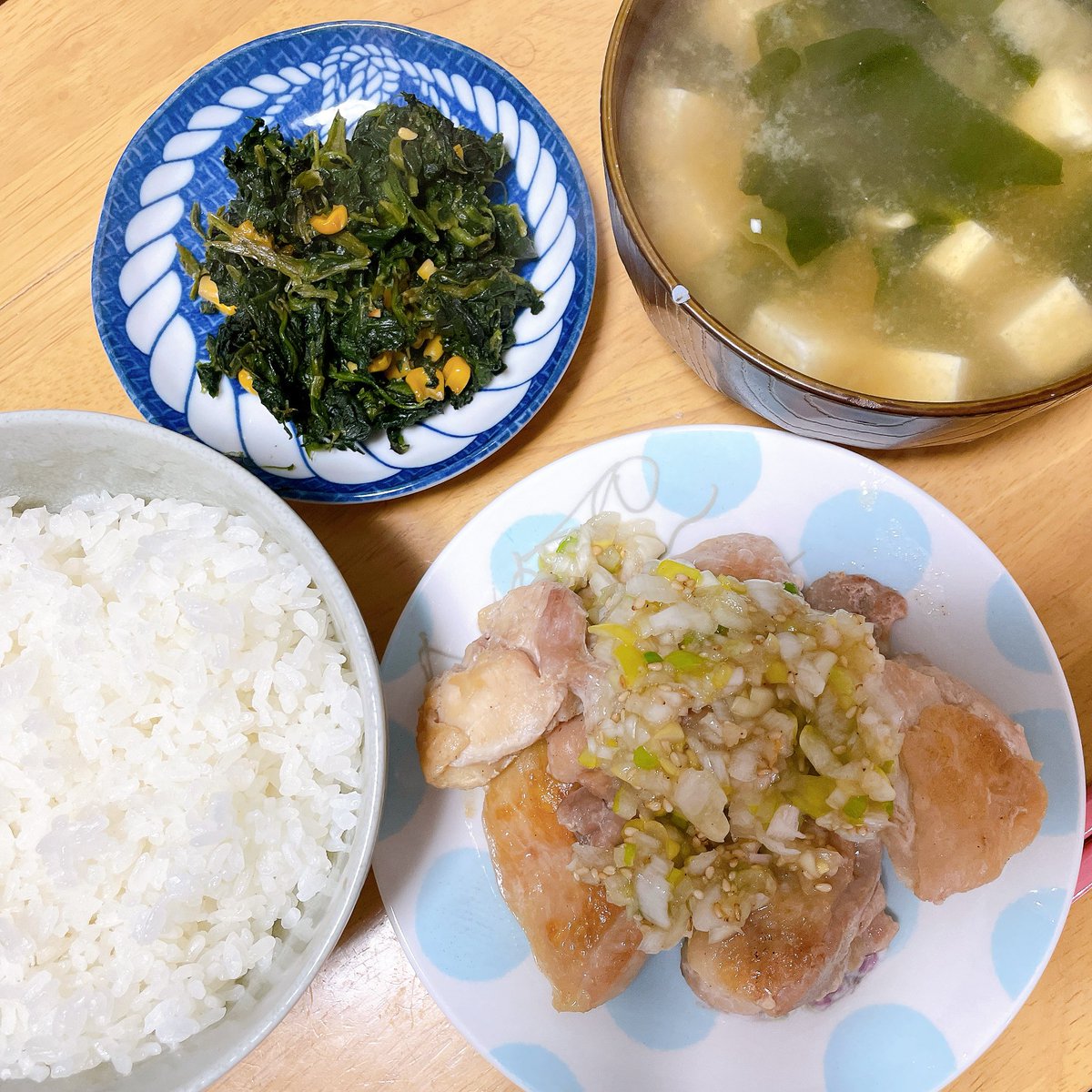 mznchef's tweet photo. きのうのおゆうはん
ネギ塩ダレがめちゃくちゃおいしかったしそんなに作るの難しくなくてオススメ https://t.co/lQ8rXjUQh3