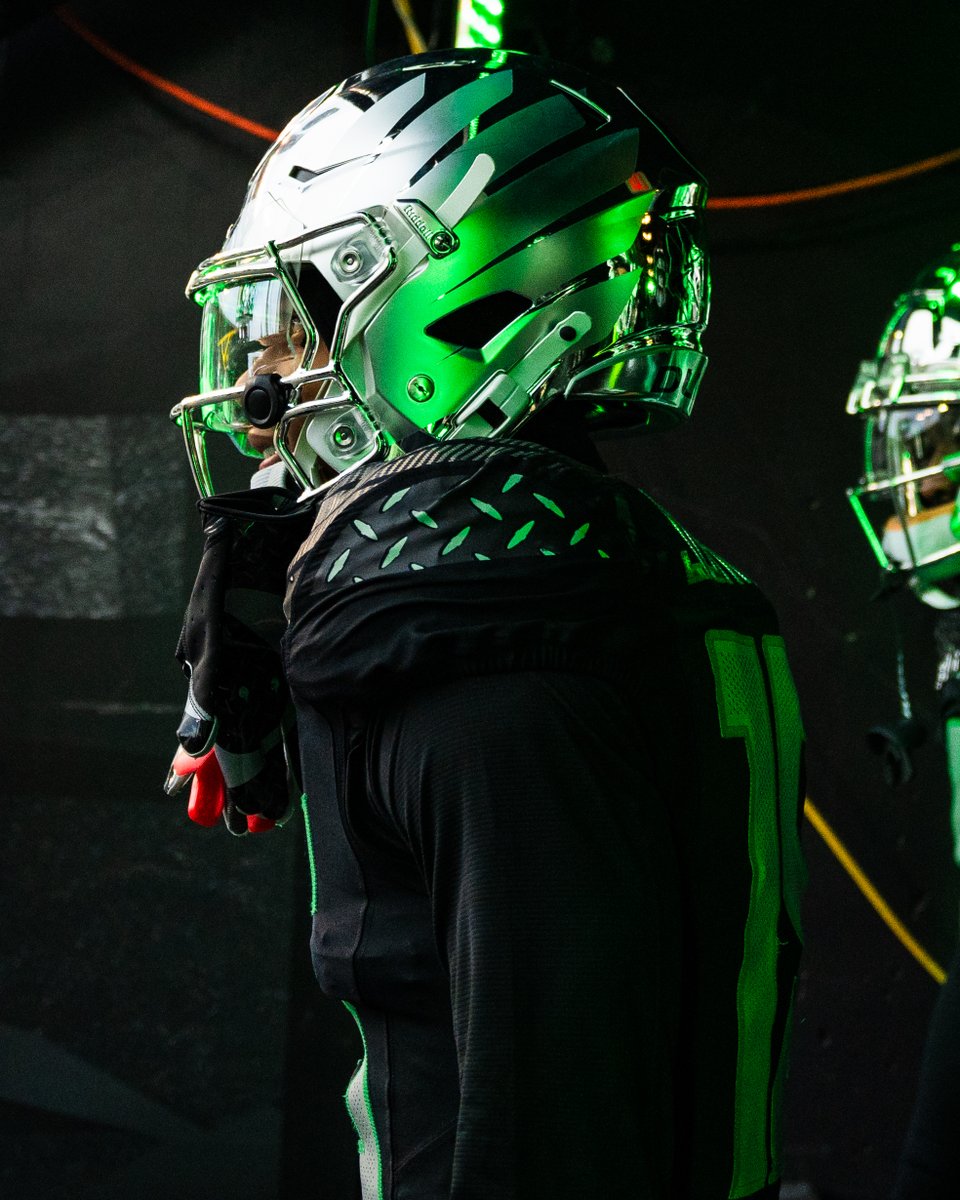 Let's go.

Oregon vs. Washington is live on NBC.

#GoDucks