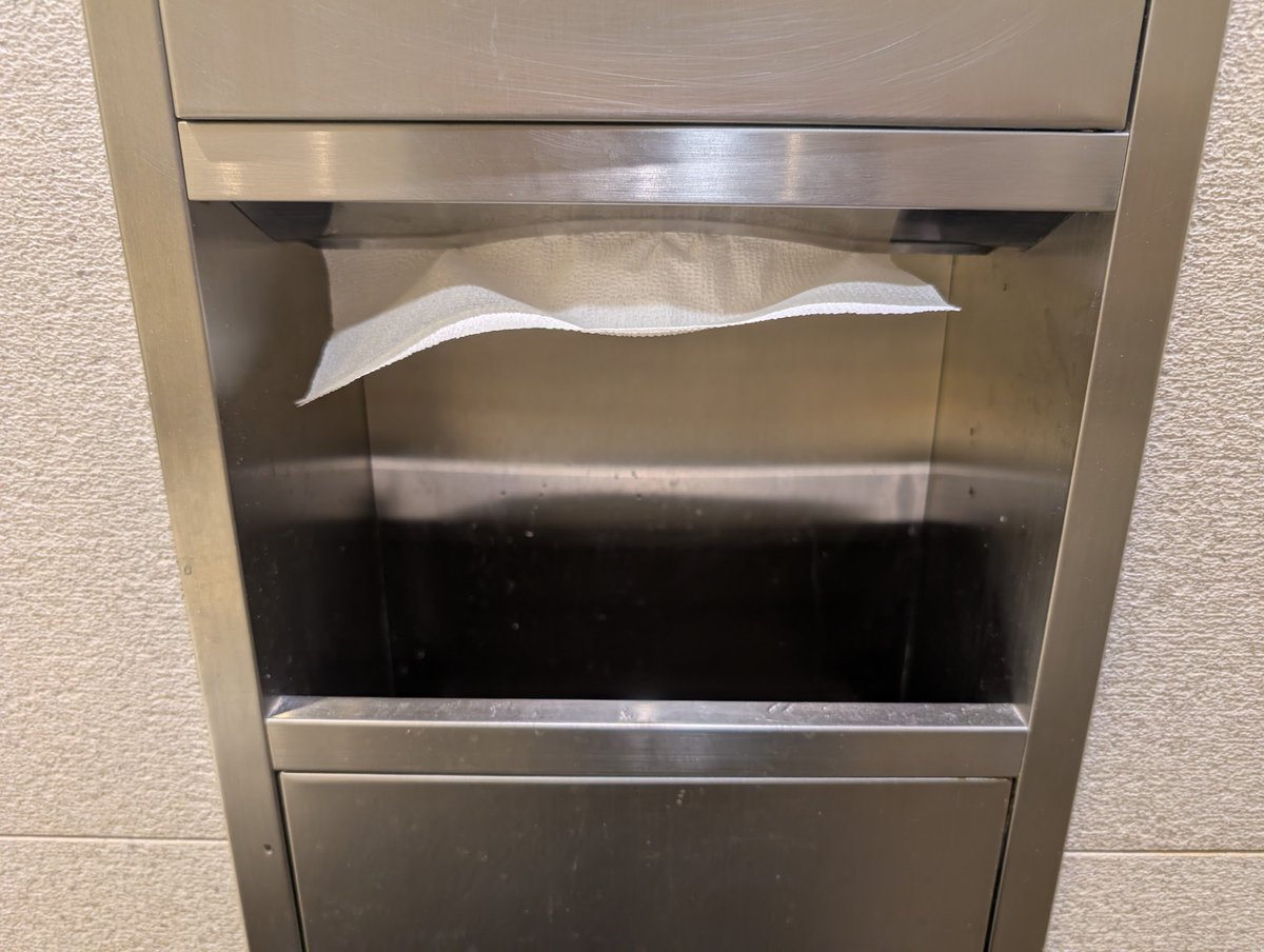 4,000 attendees over six days, each day from 8am to 11pm, at the conference in Busan, Korea, and on not even one occasion did any of the delegation find a washroom that had run out of paper towels. Organisational capacity!
