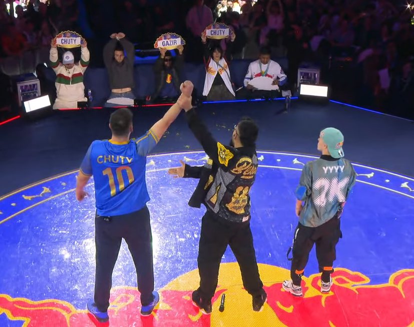 Robo total en Madrid 
#chuty #gazir #RedBullBatalla #finalinternacional #Madrid #Freestyle #Hiphop