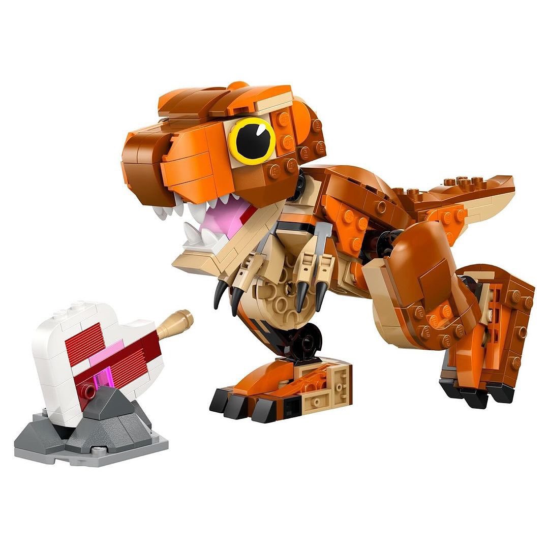 LegoBrickVault's tweet photo. Two new LEGO set reveals https://t.co/geiHSKiKx2