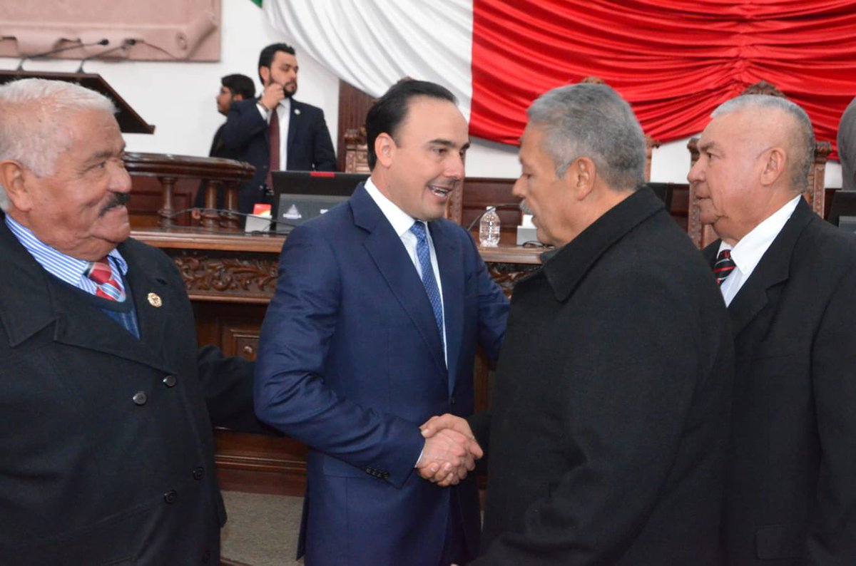 CTM_MX's tweet photo. En representación de nuestro líder nacional, Don @CarlosAceves_ del Olmo, el Secretario General Adjunto, @Tereso_Medina, asistió al 1º Informe del Gobernador de Coahuila, @ManoloJim. 

¡Que su labor se siga reflejando en beneficio de las y los trabajadores del coahuilenses! https://t.co/YHNuzEQjFc