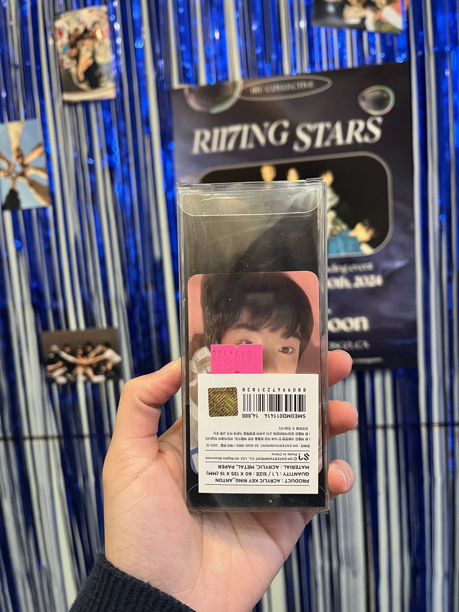 projectriizeup's tweet photo. Anton keychain and Eunseok post card set have been given away!! 😁💓 https://t.co/fXjZpCPS5P