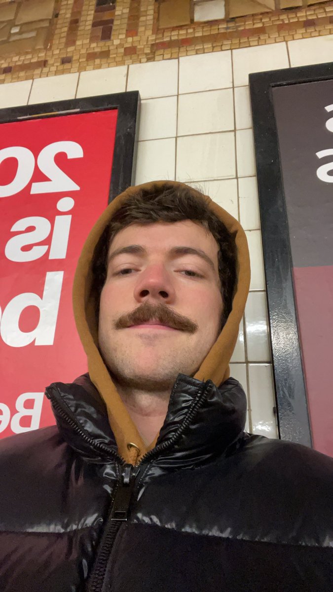nycbatorboy's tweet photo. it’s cold btw https://t.co/QNJk75N4qO