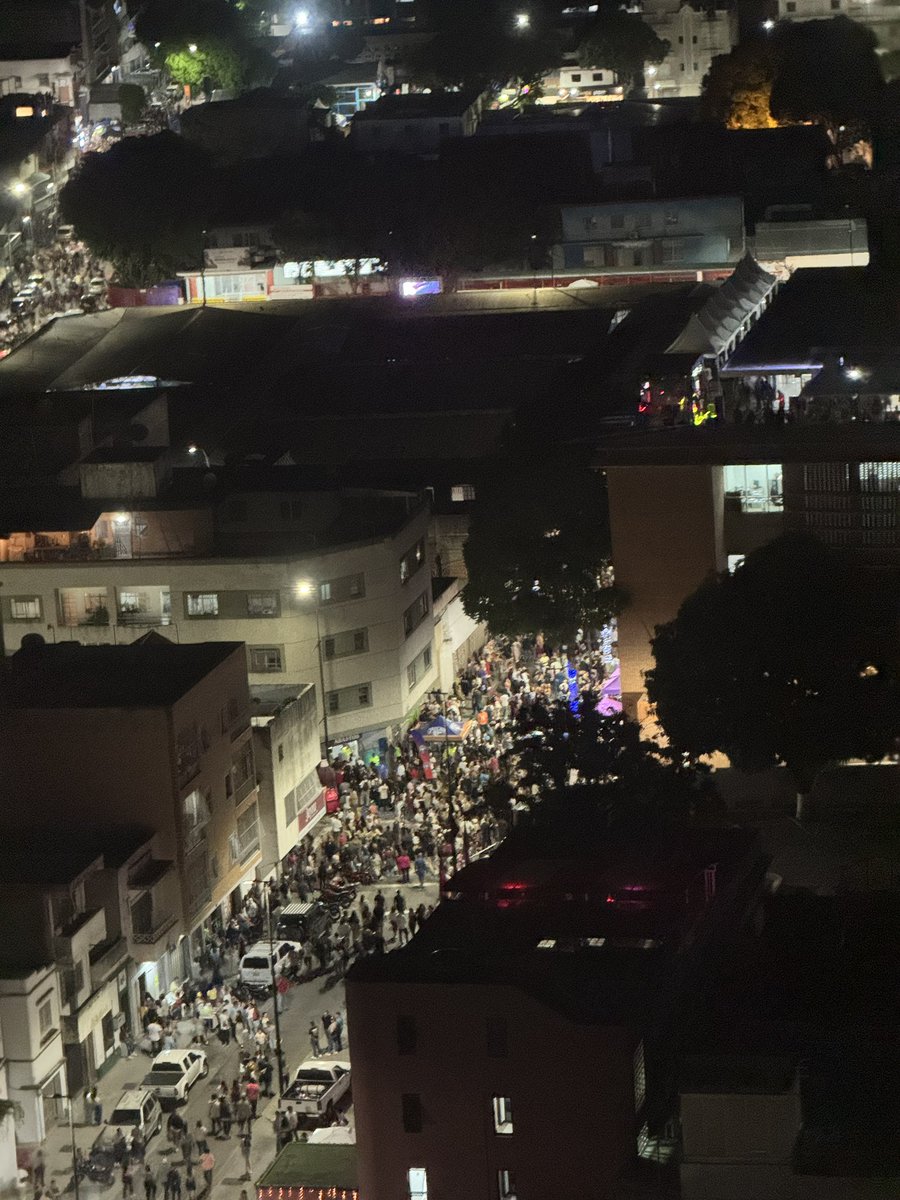 El Necio tweet media