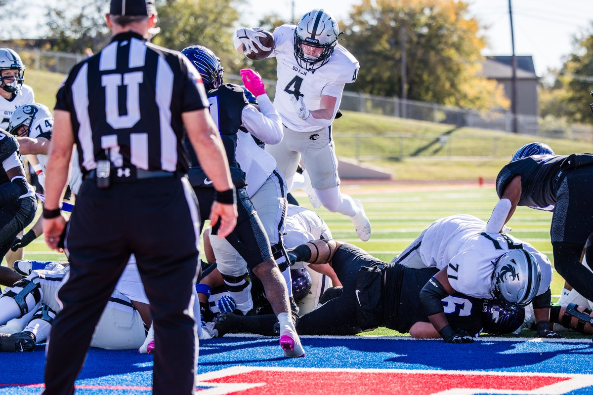 Guyer rolled to a 40-7 win over Crowley in Saturday's playoff clash, earning its fifth regional final appearance in the last six years.

The Wildcats face a rematch of the 2022 regional title game against Southlake Carroll, which they won 45-21.

Story: dentonrc.com/sports/high_sc…