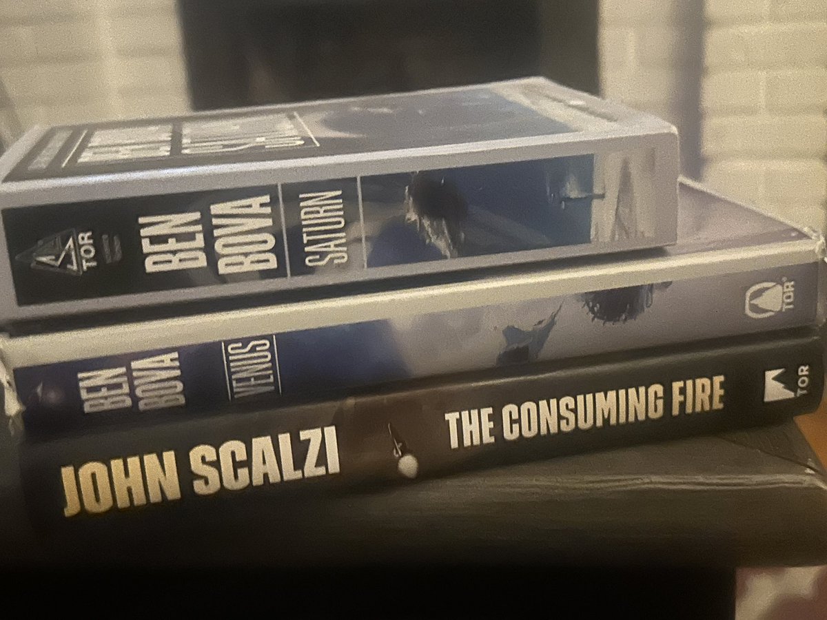 DieselDungus's tweet photo. Solid science fiction haul today https://t.co/qtMCnF4A14