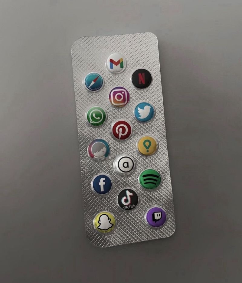 exbys's tweet image. Geeked off a gmail.