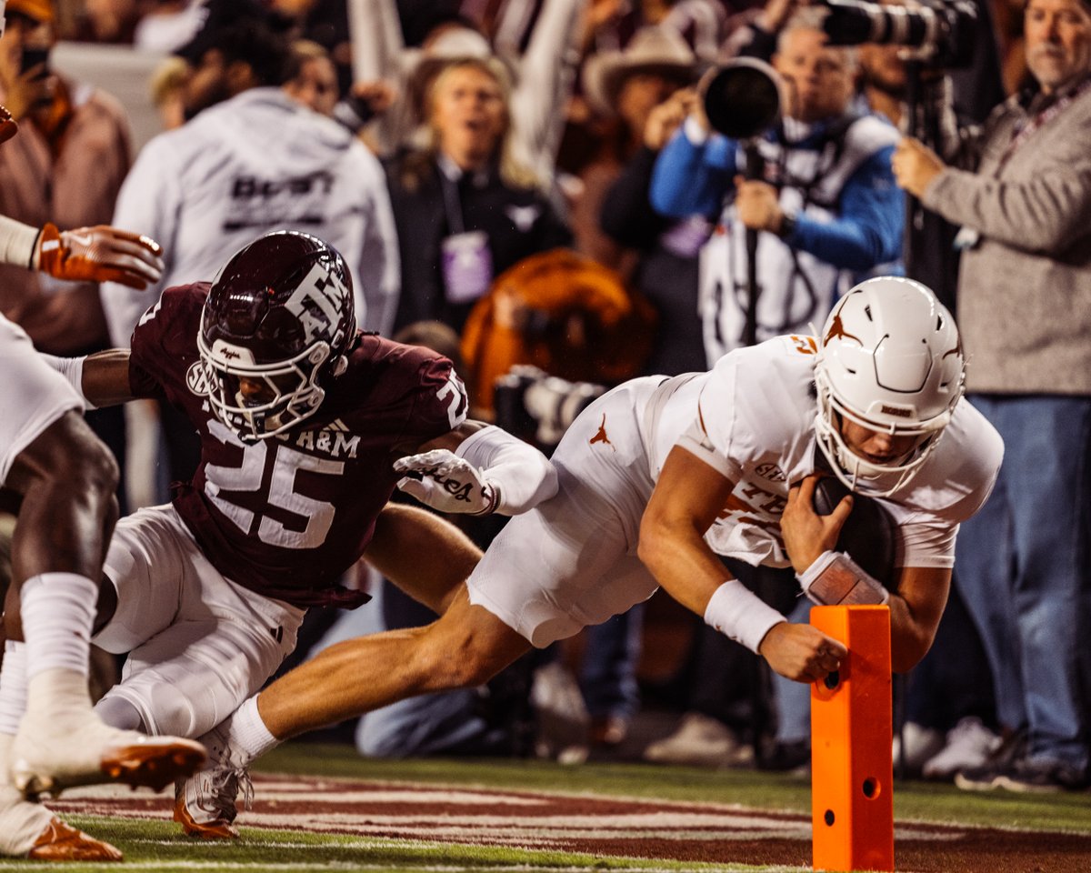 1️⃣6️⃣ with the INT, 1️⃣6️⃣ with the TD

<a href="/MichaelTaaffe4/">Michael Taaffe</a> <a href="/ArchManning/">Arch Manning</a>