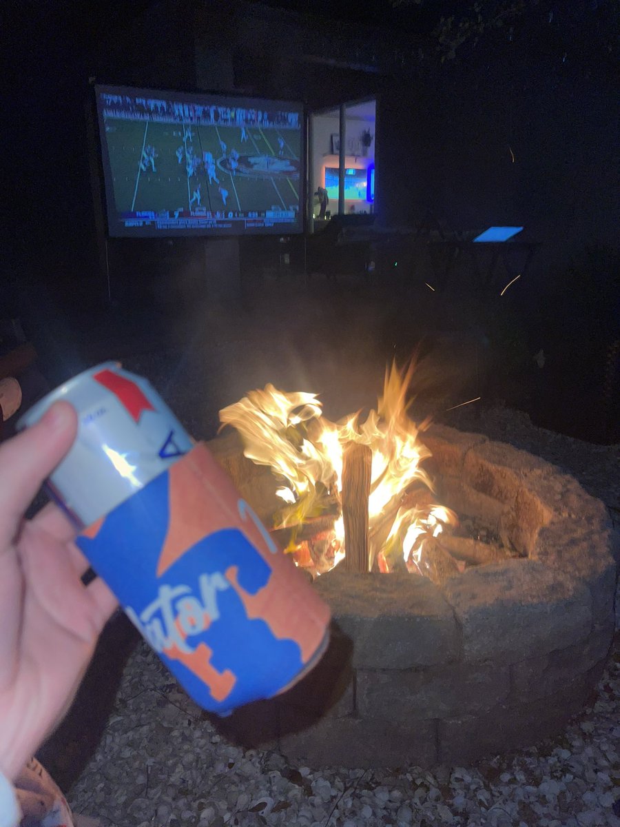 dylanallen40's tweet photo. Run the damn ball https://t.co/xTLxPpgCXe