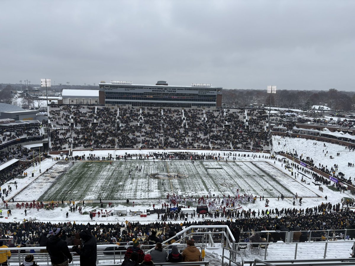 DbaShand's tweet photo. #MIZ https://t.co/4zuV8QGWTv