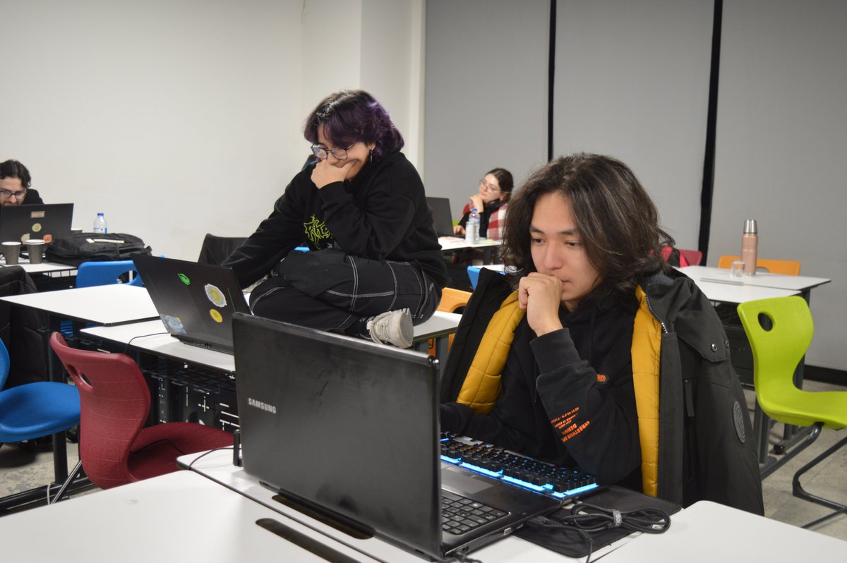 Software Club | Ostim Solana Hackathon tweet media