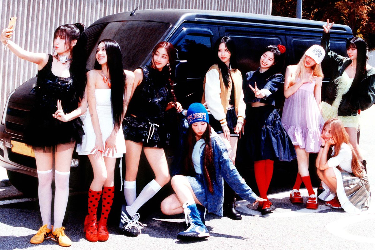 globaltwicee's tweet photo. .@JYPETWICE will release ‘Strategy’ in less than a Week, they could be the 1st K-Pop Girl Group with multiple #1 on Billboard 200, can we do this?

🇺🇸 We have 3 competitors for the next Week, so US-ONCE Pre-Order now Please! https://t.co/hfehXQHjzU