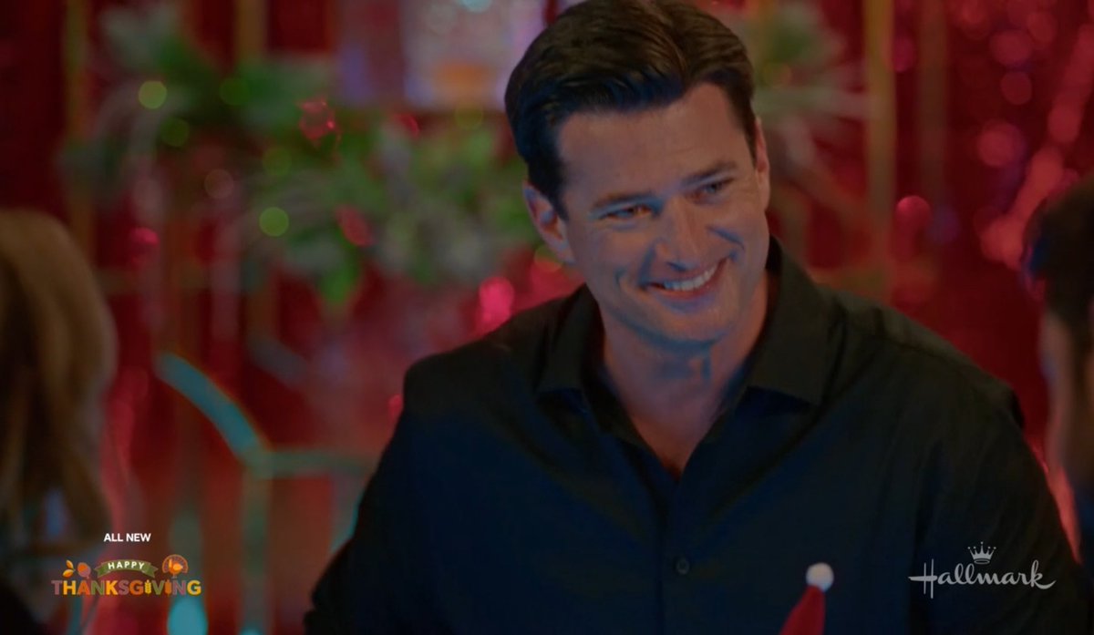 Hallmark Bliss With My Sis 🎙 tweet media