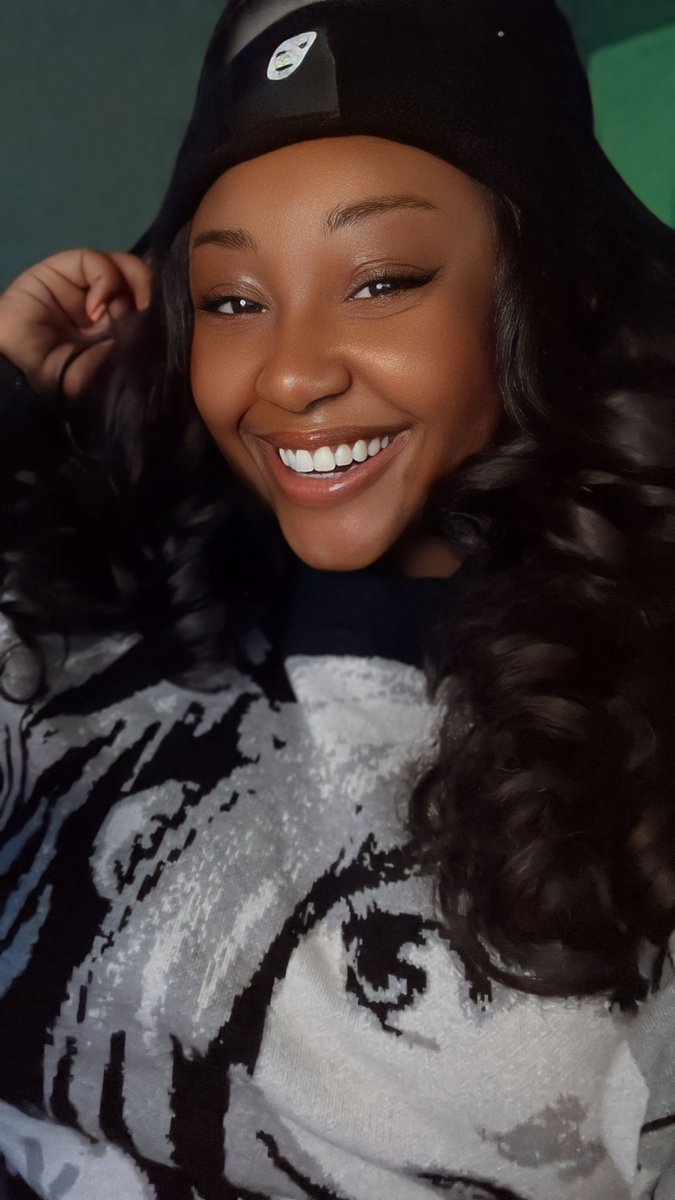 Lauren-Shay: LA 👑 tweet media