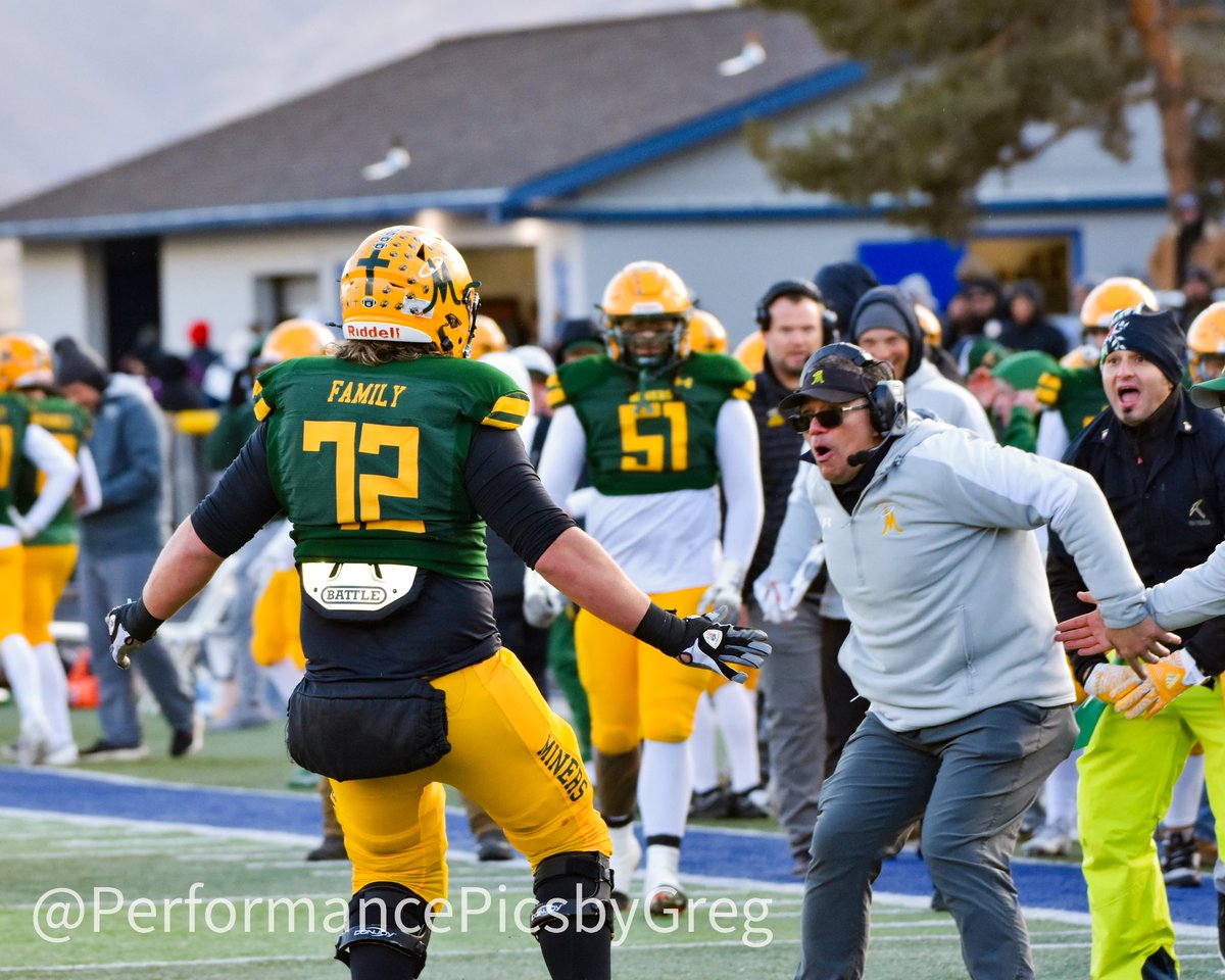 Jackson Ramsey (@jacksonramsey72) on Twitter photo Thank you to both my coaches and my team for bringing me to greater heights over these last 3 years. 3 regionals and 2 state wins in the belt during that time. I will miss this brotherhood, but carry these lessons with me forever❤️ <a href="/eehowren/">Ernie Howren</a> <a href="/KenCrawford36/">Coach Crawford</a> <a href="/c_manu75/">Charles Manu</a> <a href="/ManogueFB/">Manogue Football</a> Thank you to both my coaches and my team for bringing me to greater heights over these last 3 years. 3 regionals and 2 state wins in the belt during that time. I will miss this brotherhood, but carry these lessons with me forever❤️ <a href="/eehowren/">Ernie Howren</a> <a href="/KenCrawford36/">Coach Crawford</a> <a href="/c_manu75/">Charles Manu</a> <a href="/ManogueFB/">Manogue Football</a>