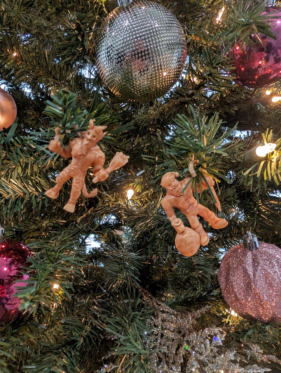 What's this! Our Christmas tree went up a little early this year and so did my Krampus and Kringle. We only have a few more sets available and we're all out of flesh! Only pink and tan, like these two, are still waiting to go on your tree!