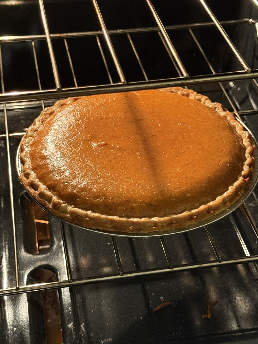 victoriakimse's tweet photo. some things I’ve cooked and baked recently… https://t.co/5IW1hoHLxX