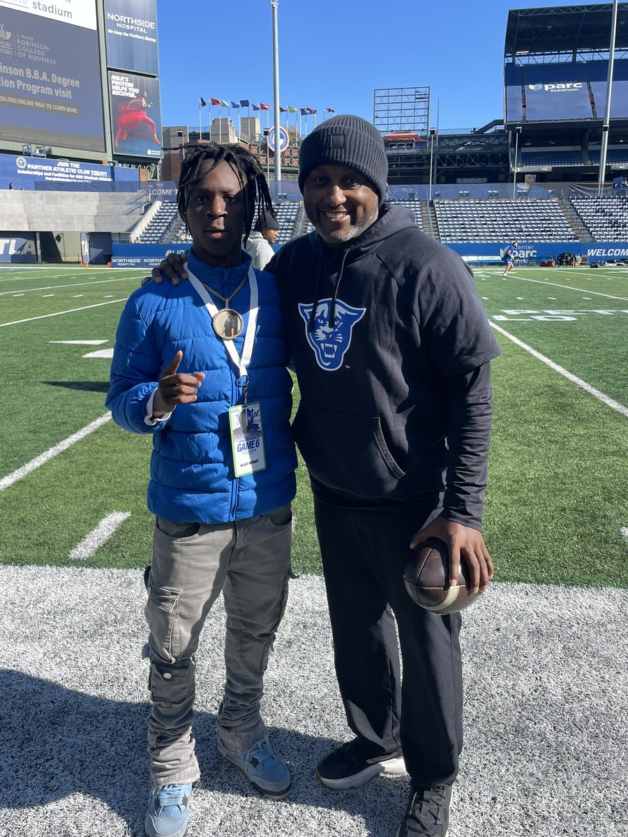 TheNijaywright1's tweet photo. I had a great time at the GSU 💙🤍visit today, big thanks to @PHE_Athletics for making this happen 

@GeorgiaStateFB 
@PHE_Athletics 
@BatteryCreekFB @PrepRedzone 
@GlennTFordJr1 https://t.co/XEavGcFgiu