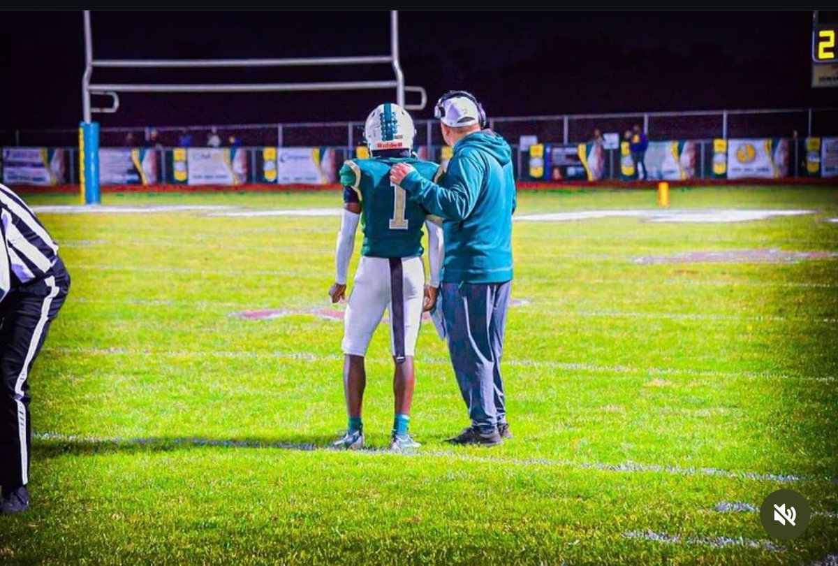 Coach Mike Wilson (@wilson2882) on Twitter photo <a href="/KenaiSimmons/">Kenai Simmons</a> thank you a great four years and laying down the foundation for the future. Can’t wait to see what you do on the next level.
#findawaytowin <a href="/KenaiSimmons/">Kenai Simmons</a> thank you a great four years and laying down the foundation for the future. Can’t wait to see what you do on the next level.
#findawaytowin