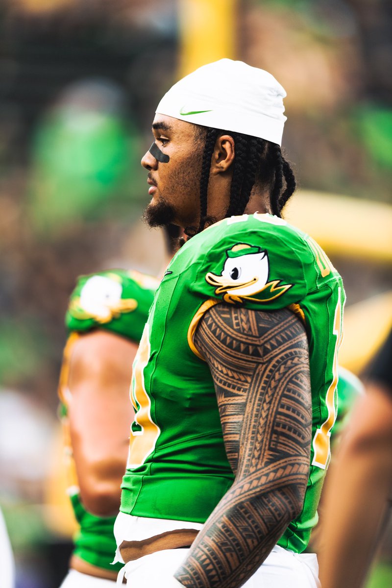 DUiagalelei's tweet photo. MATAYO aka YOUNG CONCRETE reaches his goal of double digit SACKS 10.5 

So proud of you my baby boy, definitely not finished yet but what a huge achievement for just your second season. 

#FamilyIsEverything #GodsPlan

#BIGDAVEsBLUEPRINT https://t.co/Zq9T45kGA8