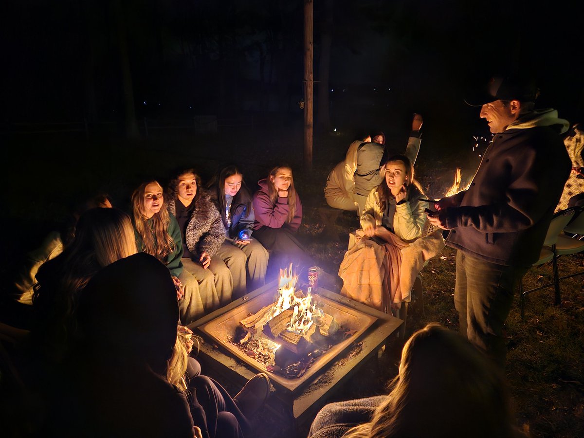 RSCCladysoccer's tweet photo. A true team /family not only plays during season....but they grow in the offseason. This is what it's all about.
Roane State Lady Raiders Soccer Thanksgiving / Team Bonding / Bonfire / Game night. Such a great evening with this great group of young ladies. #CreatingALegacy https://t.co/4vCMCf5zT2