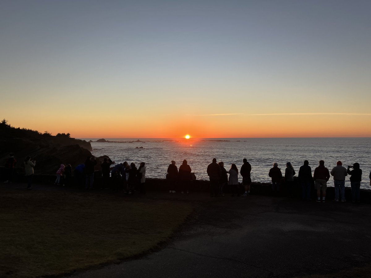 When the sun descends into the ocean, Oregonians know just what to do.