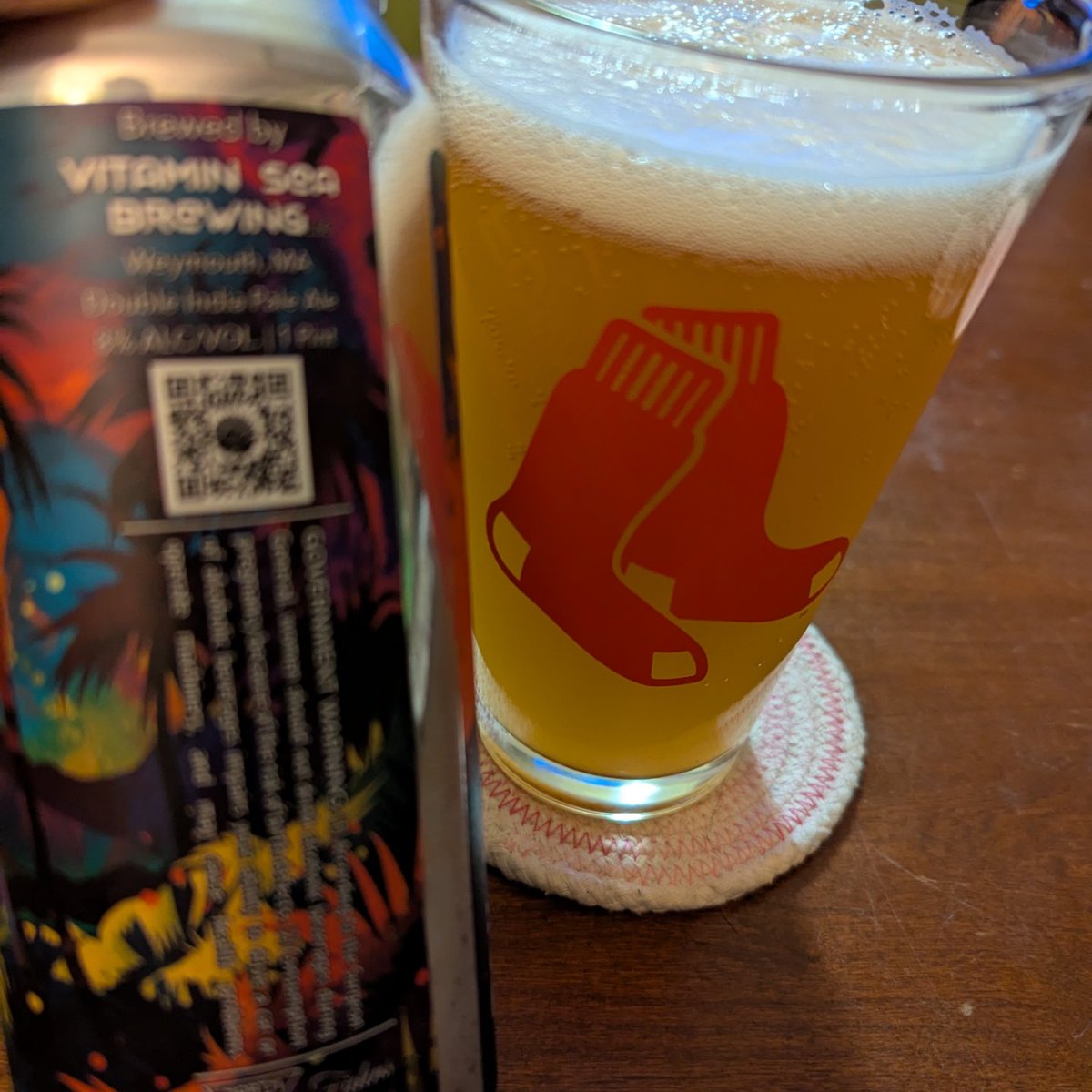 ASFreed's tweet image. Great beer.

#CraftBeer #CraftCans #ProperGlassware #LunaApproved  @badhopper @ManvsAle @RealBMaxwell @madrivertoaster @juggbigt @Just4BeerLovers @david_fuz @timmytckr @JonMontag @MartynMcIntosh @lMinglewoodl @SMem1971 @cellmavin @Fiocho @JohanBBT @amethyst_heels