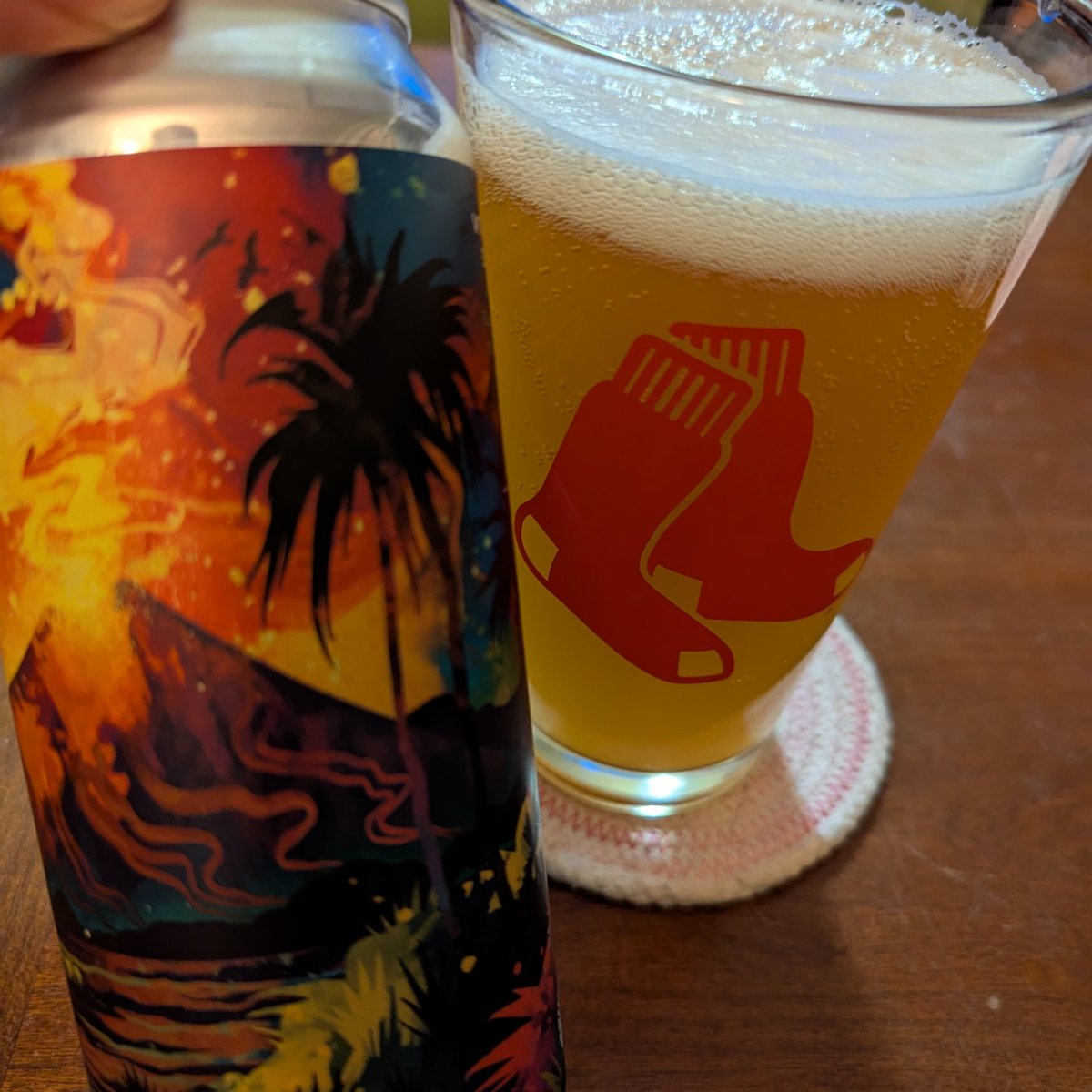 ASFreed's tweet image. Great beer.

#CraftBeer #CraftCans #ProperGlassware #LunaApproved  @badhopper @ManvsAle @RealBMaxwell @madrivertoaster @juggbigt @Just4BeerLovers @david_fuz @timmytckr @JonMontag @MartynMcIntosh @lMinglewoodl @SMem1971 @cellmavin @Fiocho @JohanBBT @amethyst_heels