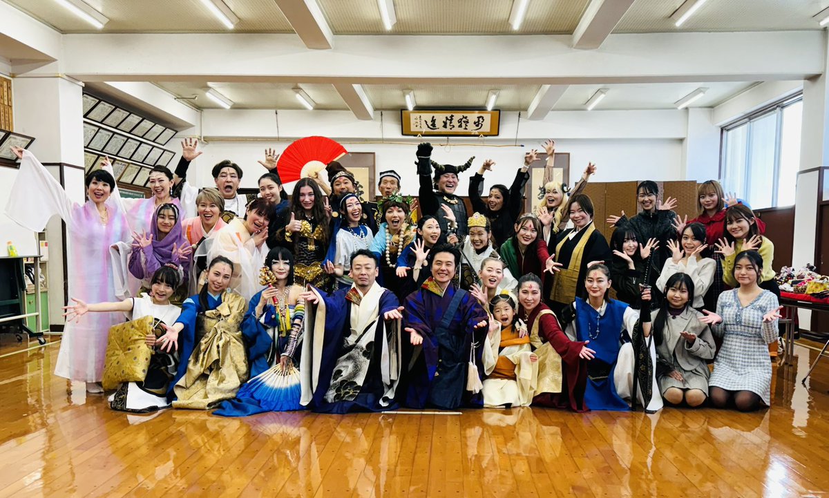 fuk_bishojo's tweet photo. 圓應寺✖️福岡美少女図鑑撮影会
ご参加いただいたカメラマンの皆様、ありがとうございました！

特別編として、お寺での貴重な撮影会。
圓應寺さまとの出会いに感謝いたします！
ミュージカル奉納の出演も、貴重な経験となりました！

年内最後の撮影会、とっても楽しかったです💗 #福岡美少女図鑑 https://t.co/qKOdA21Hx9