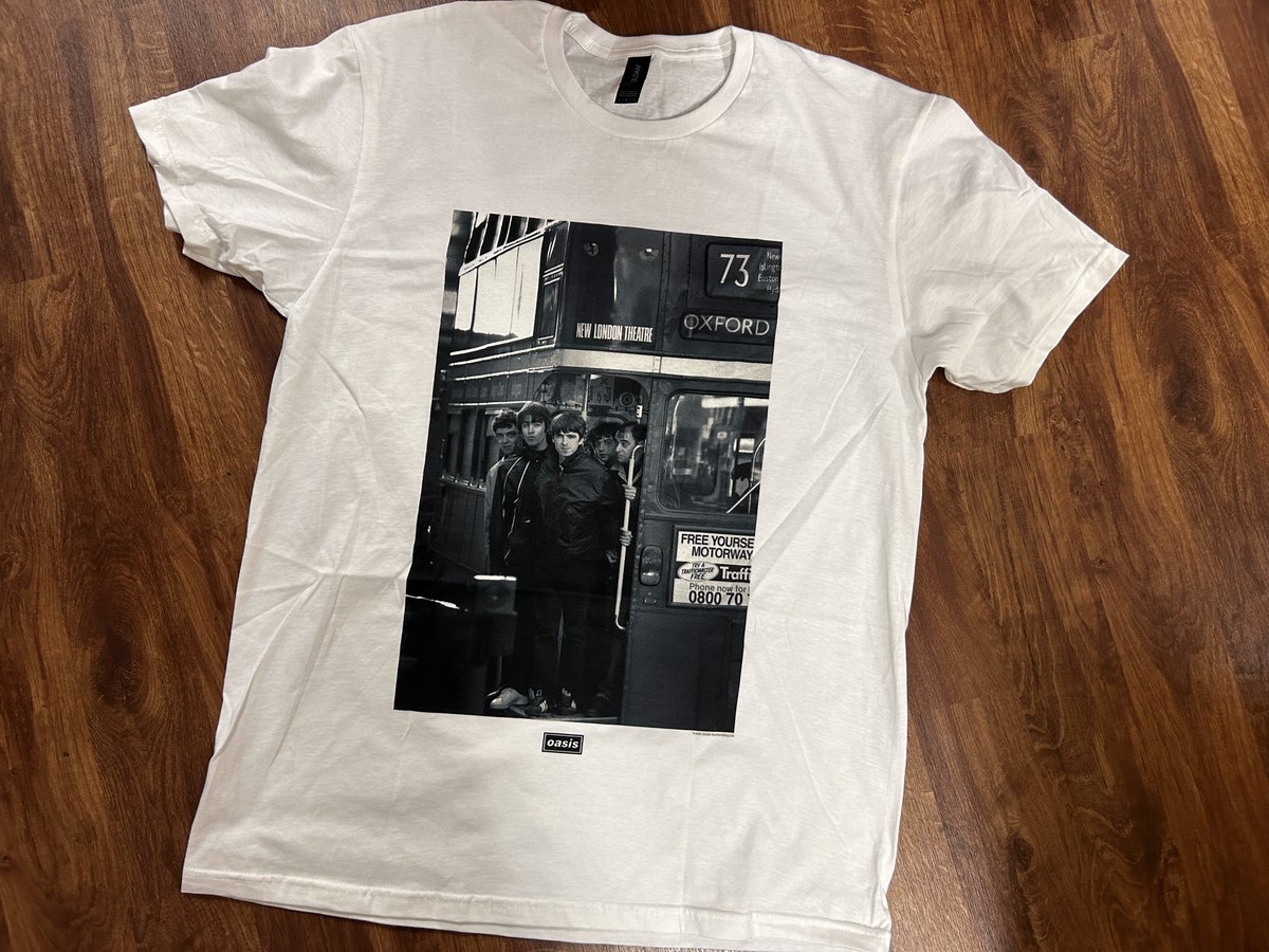 DAWA_FLAKE's tweet photo. OASIS当選した人！！
そのテンションでTシャツ買いましょう！！

OASIS落選した人！！
その使わなかったお金でTシャツ買いましょう！！
https://t.co/wV6kLSqtL1 https://t.co/mKnl3h2wGh