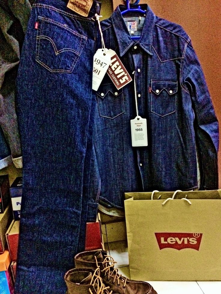 DenimDude501's tweet photo. #LiveInLevis 👖 https://t.co/kpGCW4a579