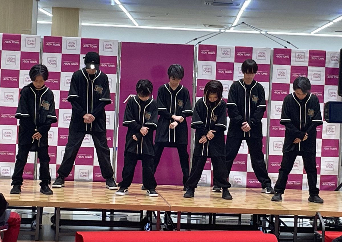 mitsuki_sora's tweet photo. #メンズユニット 結成✨
2回目のステージ

#ダンス 
最高のステージ✨
見にきてね😊

12月1日(日)
⚫︎イオンスタイル仙台卸町
11:00
⚫︎イオンタウン仙台泉大沢
1部13:00
2部15:00

#大山海心翔 #今野光貴 #澤邉叶羽
#下永正虎 #下永龍正 #曽根詠太
#Rikuto #RYOUEI
50音順 https://t.co/W5NXY8QFz4