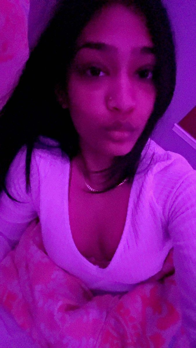 shermsel's tweet photo. nose piercing 💗 #nsfwtwť #nsfwtwtًً  #nsfwtwtًًًٌٌٍِّْْٓb #nsfw https://t.co/PUd25ItSMl
