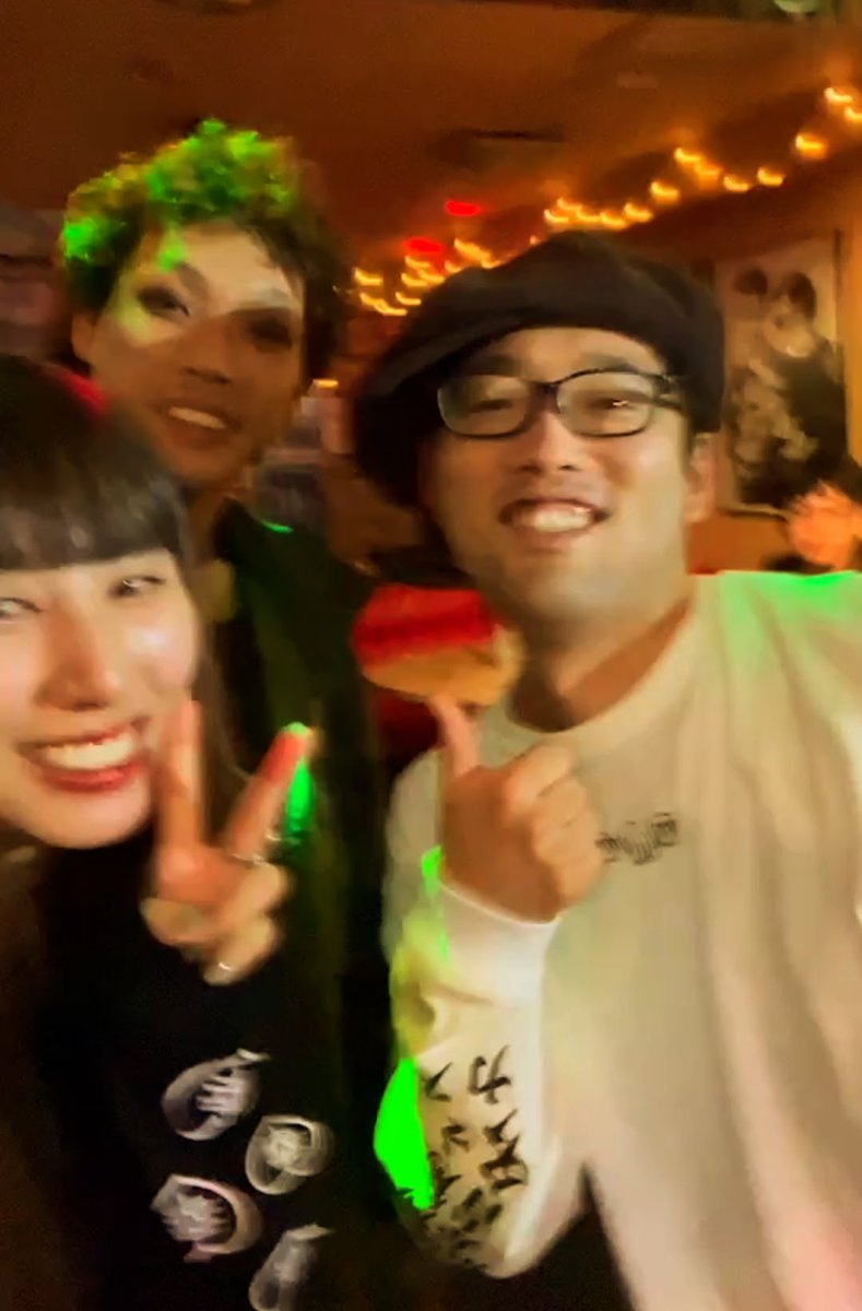小池ィン tweet media