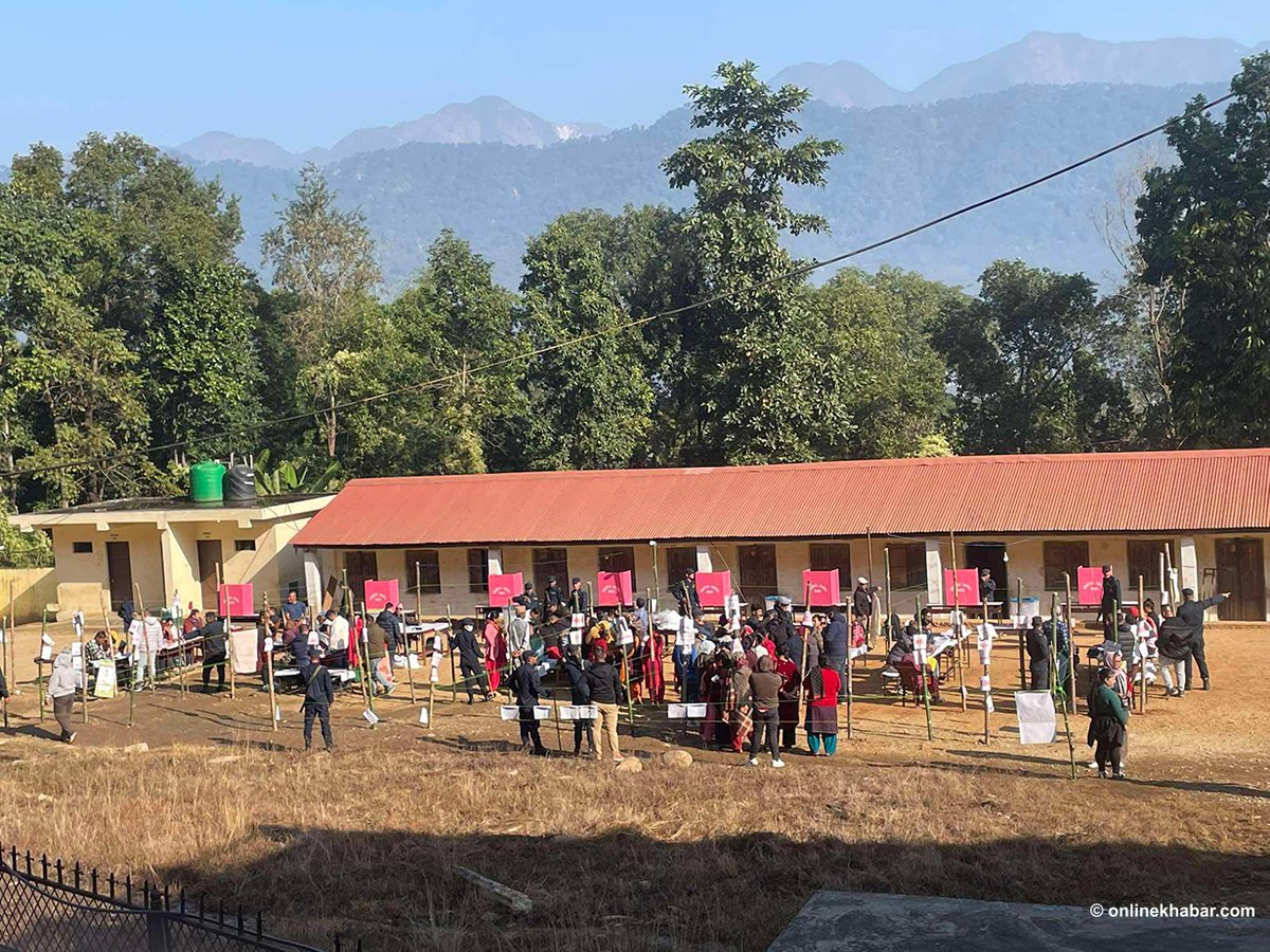 Online_khabar's tweet image. हेटाैंडा-१२ मा वडाध्यक्षका लागि मतदान जारी ।

#localelection #hetauda #onlinekhabar