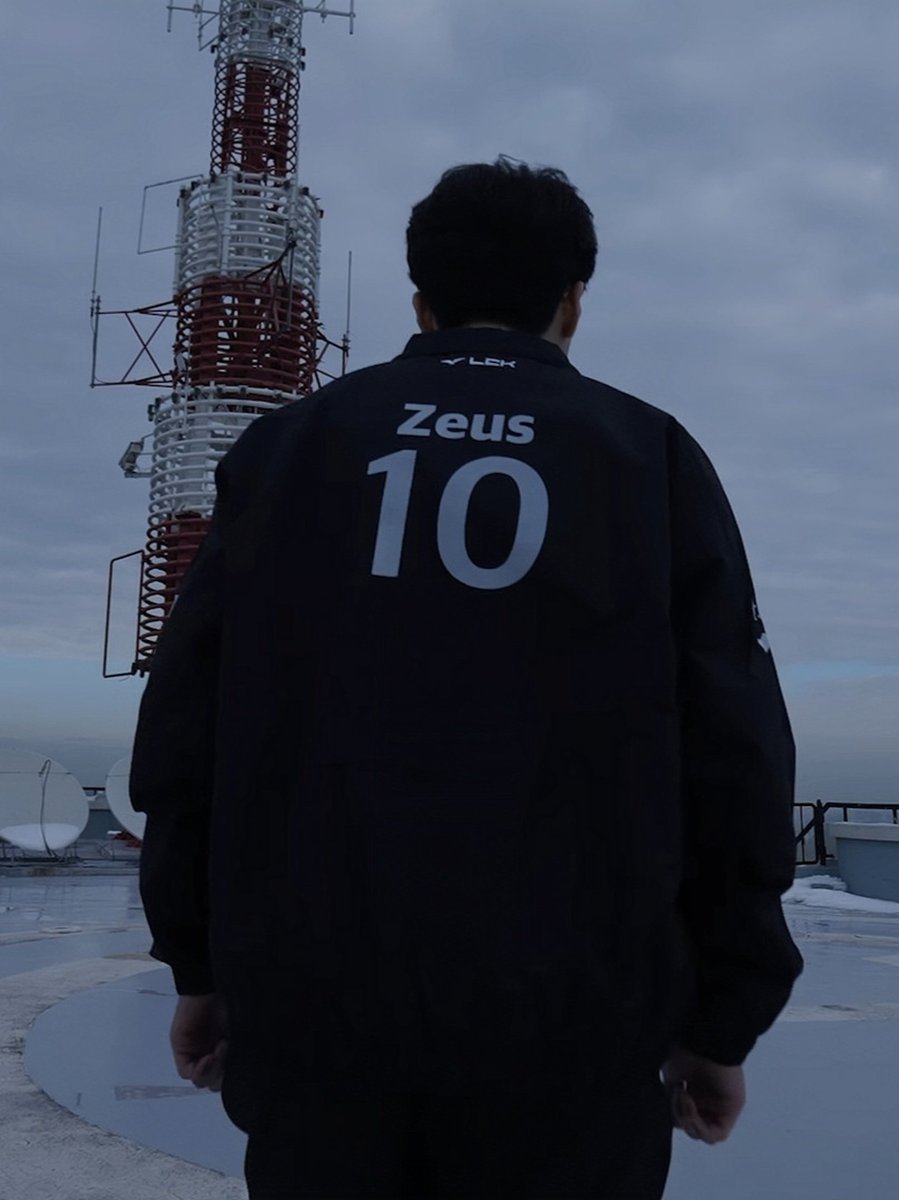 woojeeus's tweet photo. HLE ZEUS ⚡️🍊🧡
#ZEUS #HLEWIN https://t.co/wujSHB3fl1